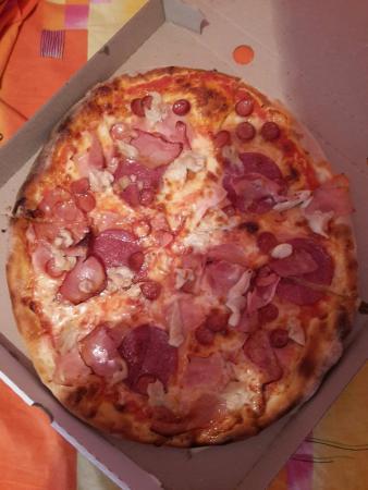 Pizza Alla Napoli